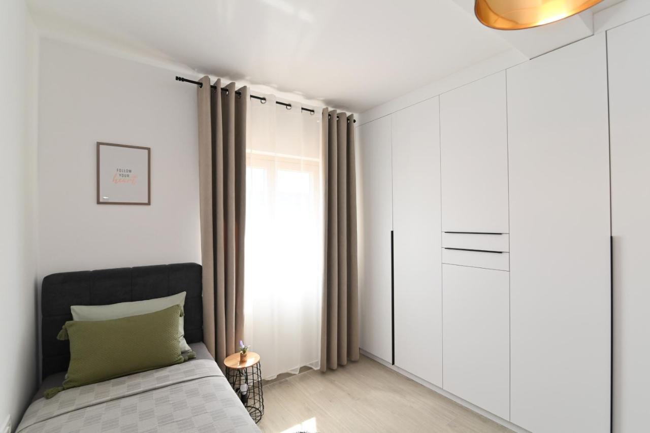 Sea View Deluxe Apartment غييكا المظهر الخارجي الصورة