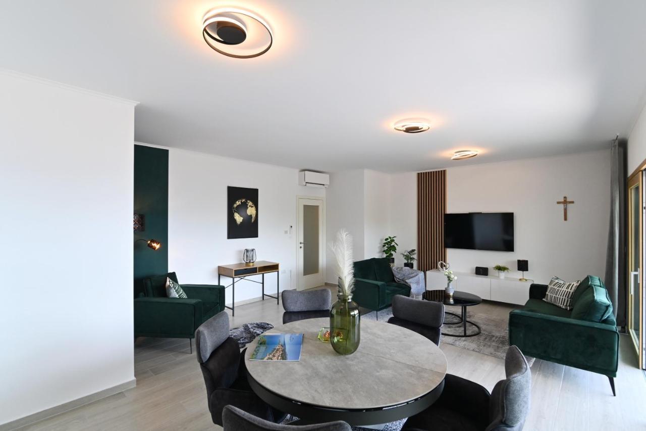 Sea View Deluxe Apartment غييكا المظهر الخارجي الصورة