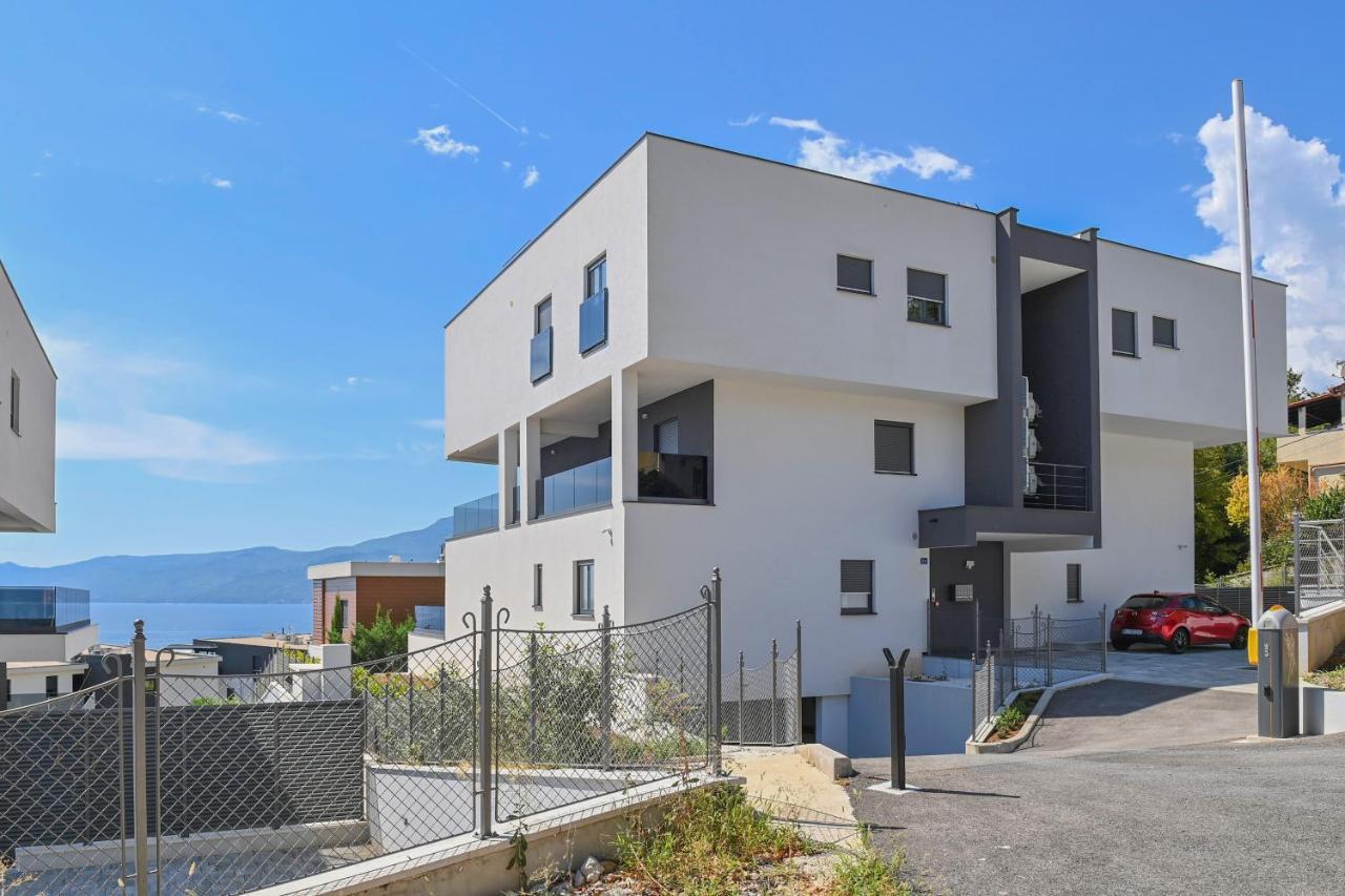 Sea View Deluxe Apartment غييكا المظهر الخارجي الصورة