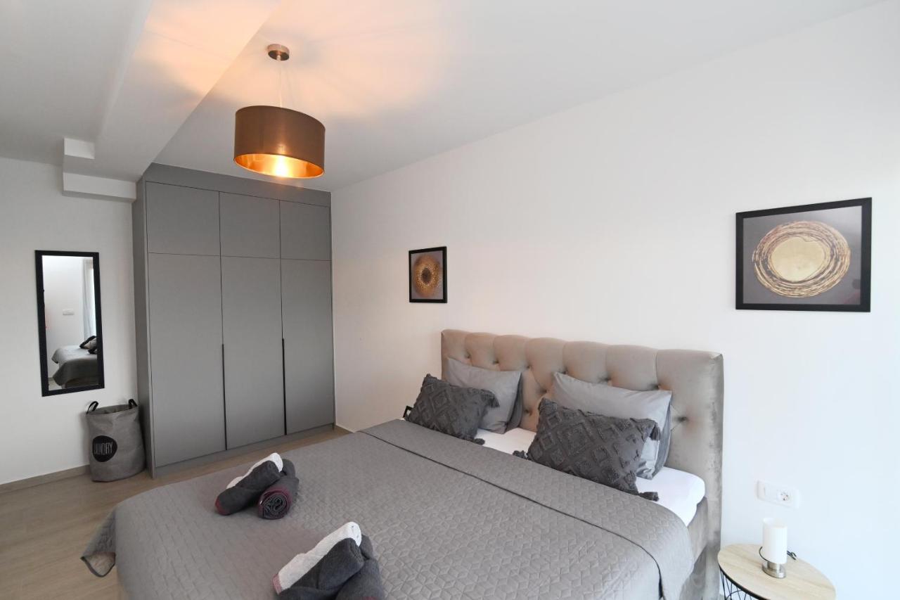 Sea View Deluxe Apartment غييكا المظهر الخارجي الصورة